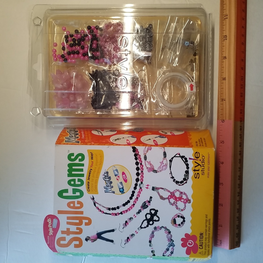 Style GEMS BEAD JEWELRY KIT NEW IN BOX - Picture 3 of 3